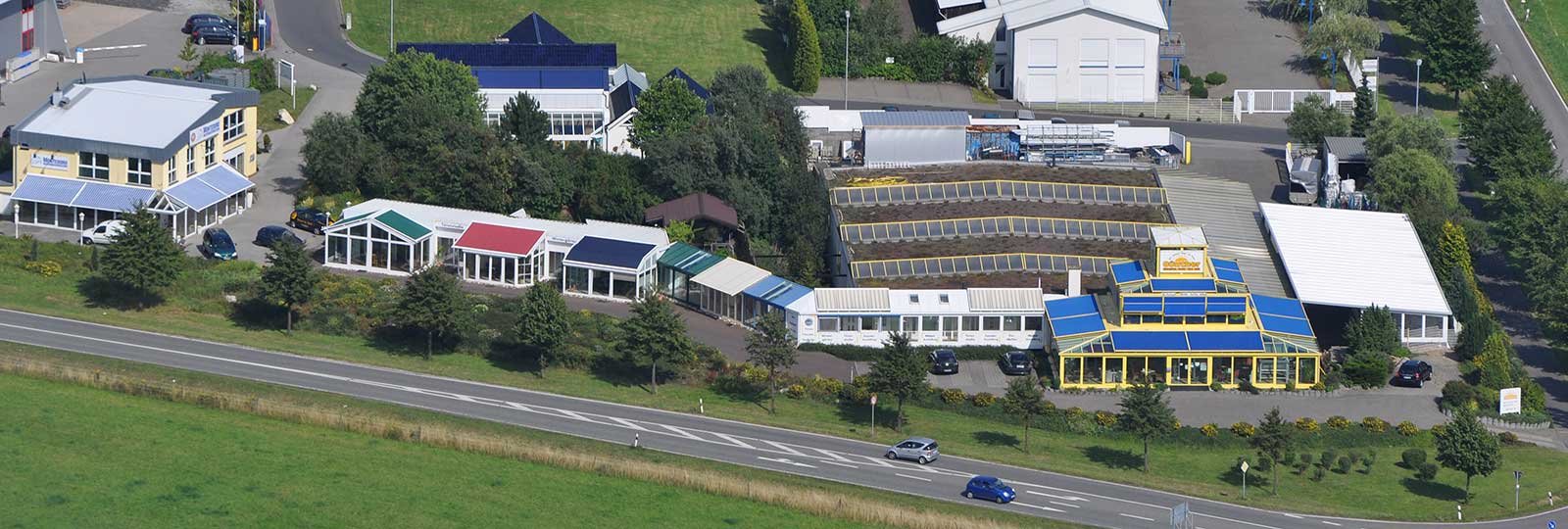 Außenansicht der Günther Wintergarten, Fenster und Türen GmbH